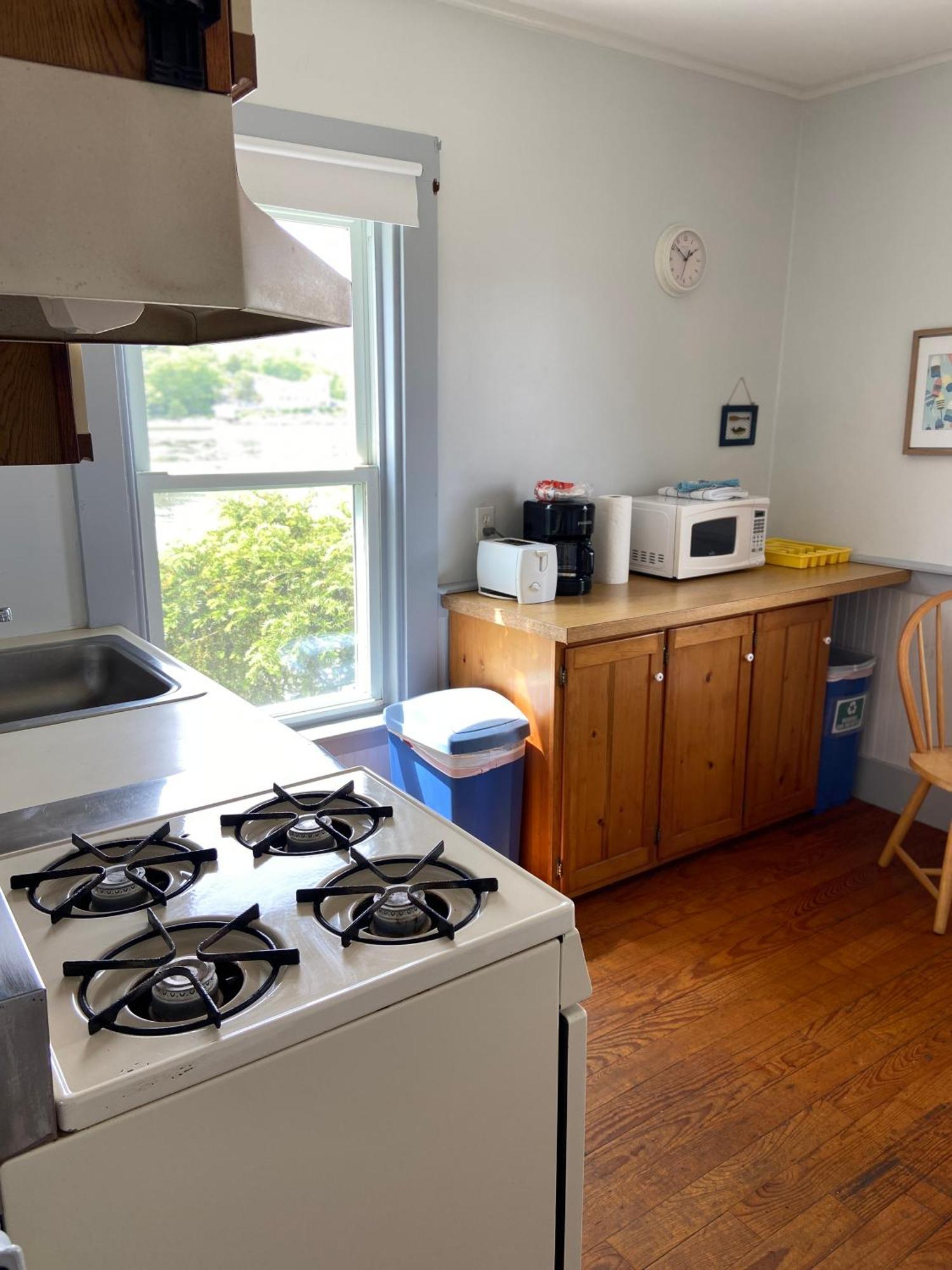 Spinneys Guesthouse & Beach Cottages Phippsburg Exterior photo