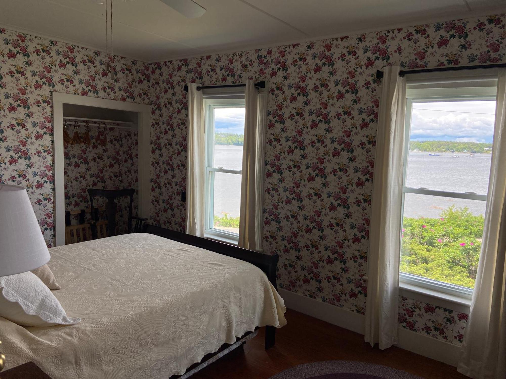 Spinneys Guesthouse & Beach Cottages Phippsburg Exterior photo