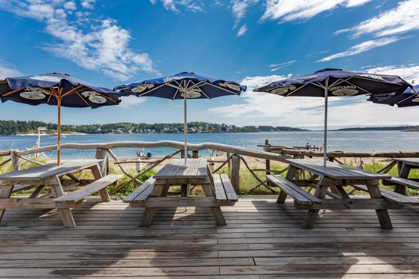 Spinneys Guesthouse & Beach Cottages Phippsburg Exterior photo