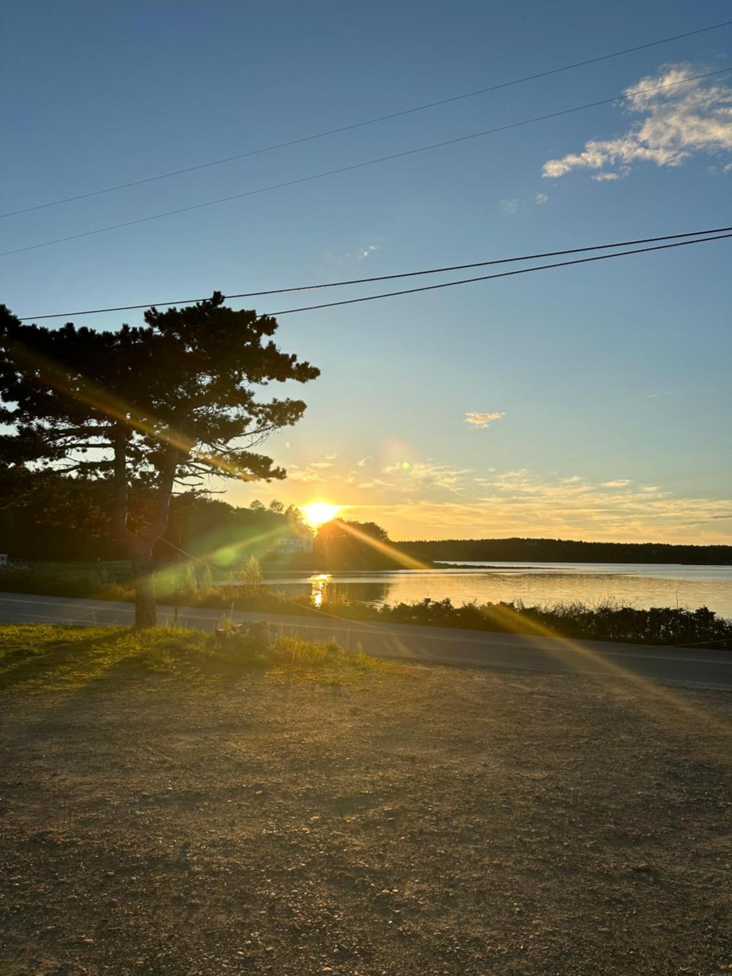 Spinneys Guesthouse & Beach Cottages Phippsburg Exterior photo
