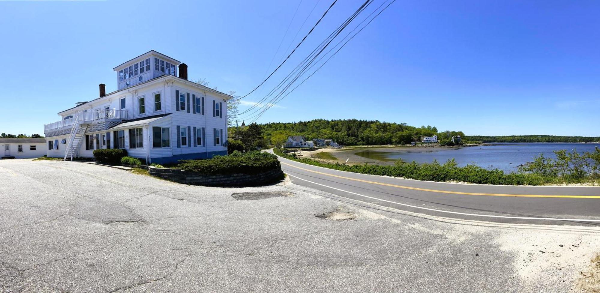Spinneys Guesthouse & Beach Cottages Phippsburg Exterior photo