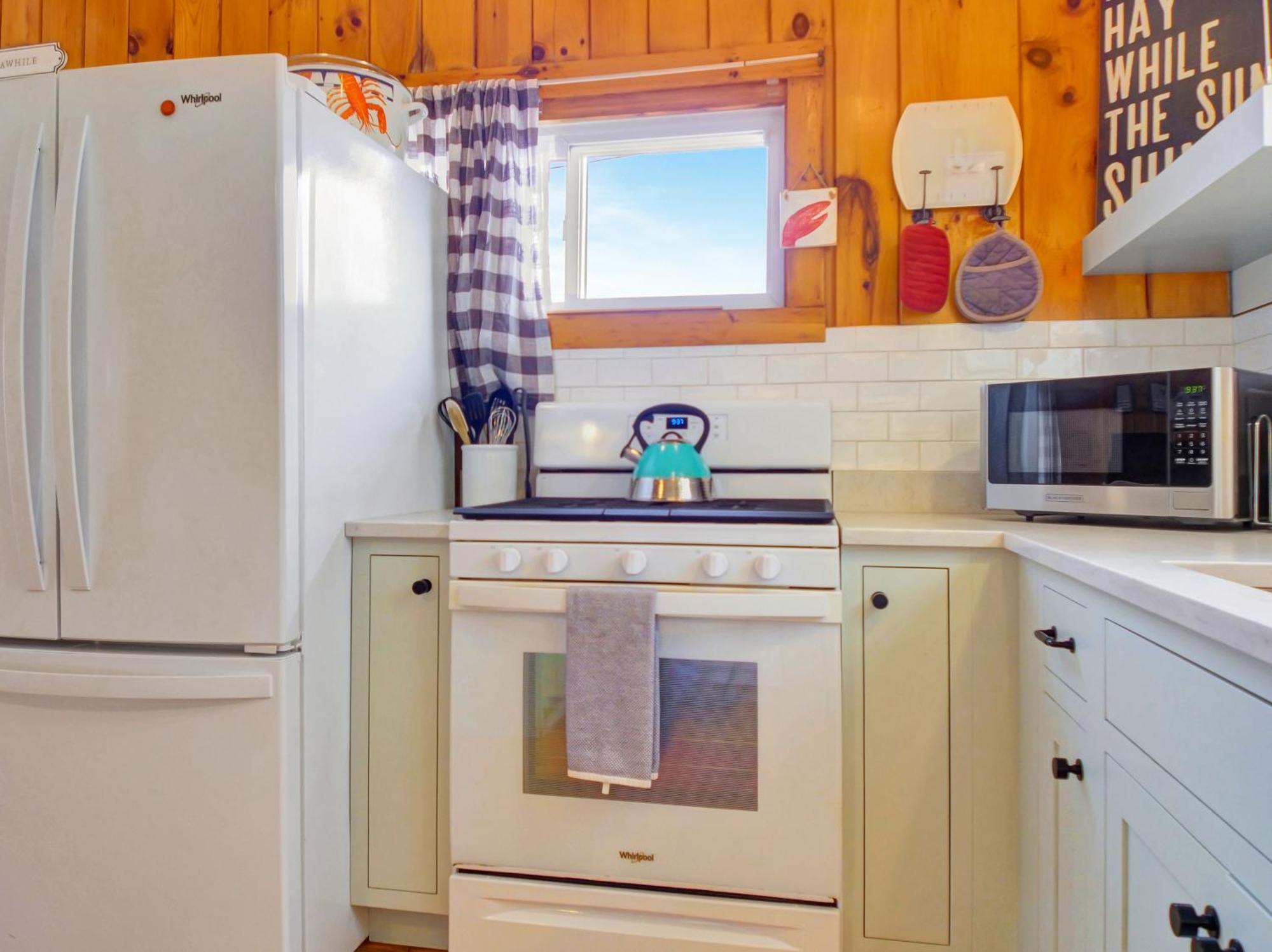 Spinneys Guesthouse & Beach Cottages Phippsburg Exterior photo